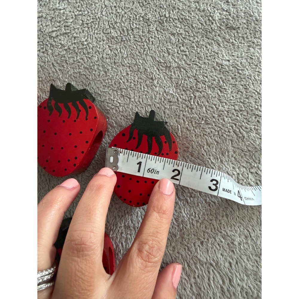 Vintage Wooden Strawberry Napkin Rings Set of 6 Red Fruit Hand Painted Kitchen - Picture 5 of 5